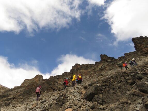 escalade montagne kilimandjaro