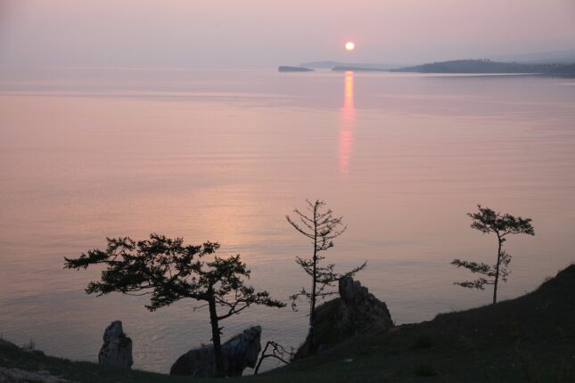 le lac le plus profond du monde Baïkal