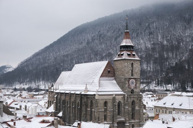 L'Église noire (Biserica Neagră) les monuments historiques de Roumanie les plus célèbres.