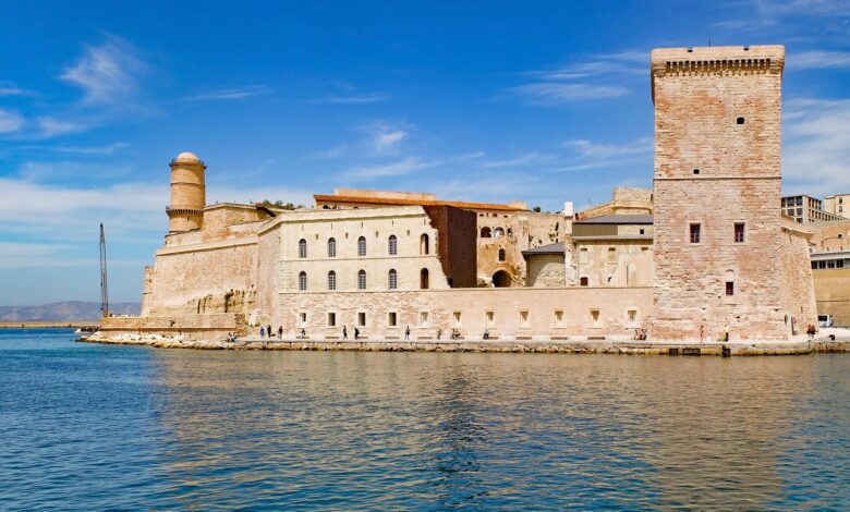 Le Fort Saint-Jean : Gardien du Vieux-Port monuments historiques de Marseille