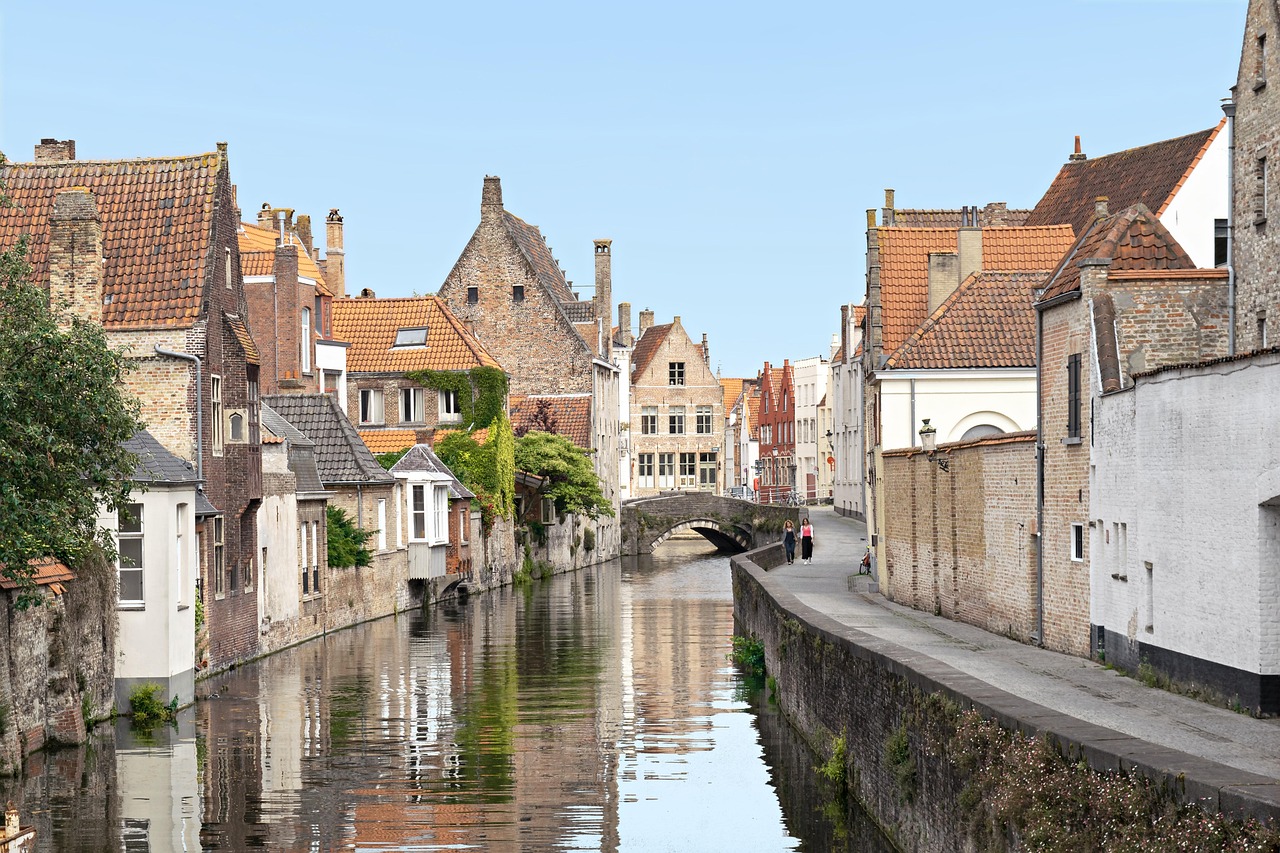 Bruges Venise du Nord et ses canaux.